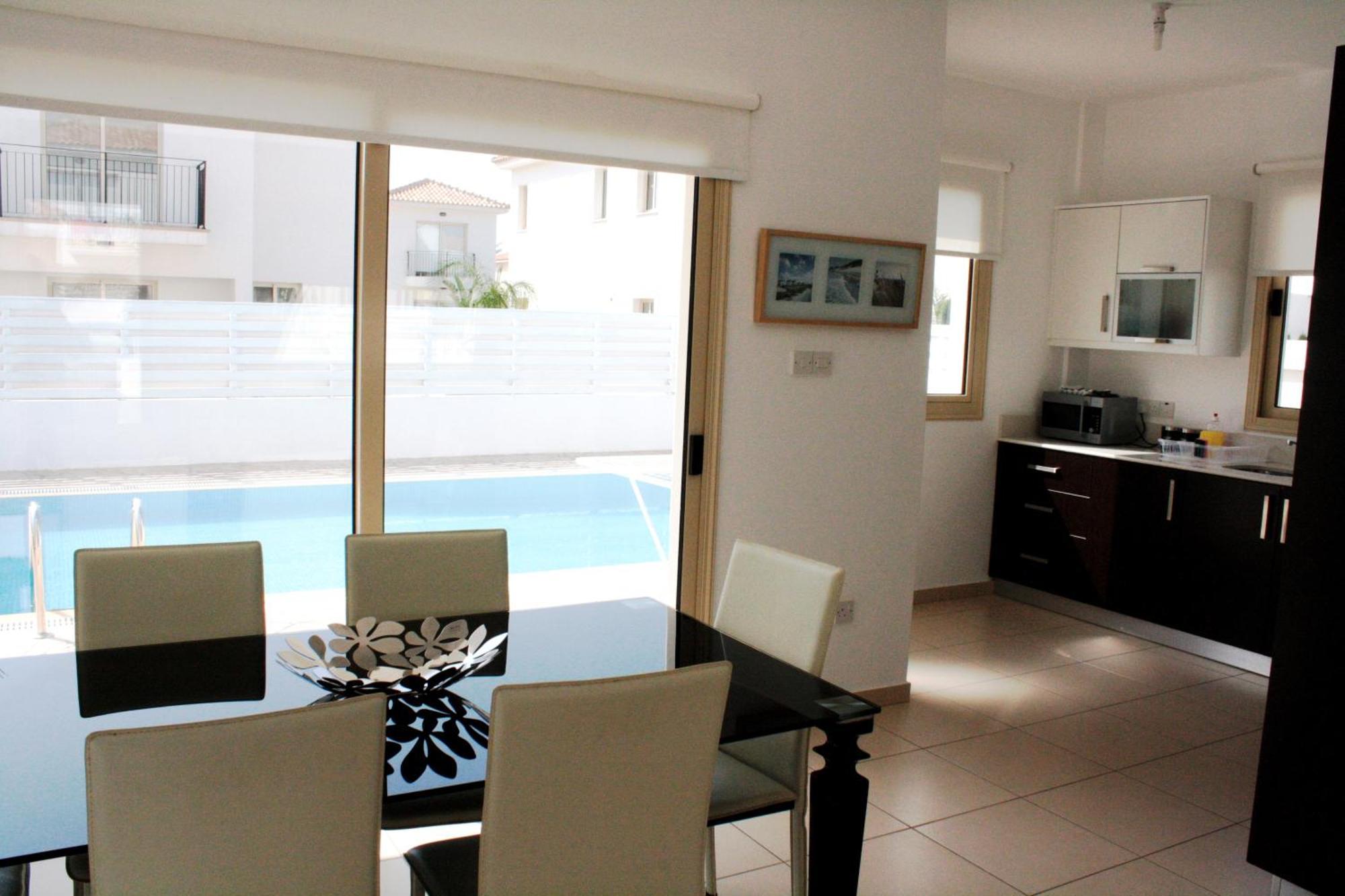 Palm Tree Villas Протарас Екстериор снимка