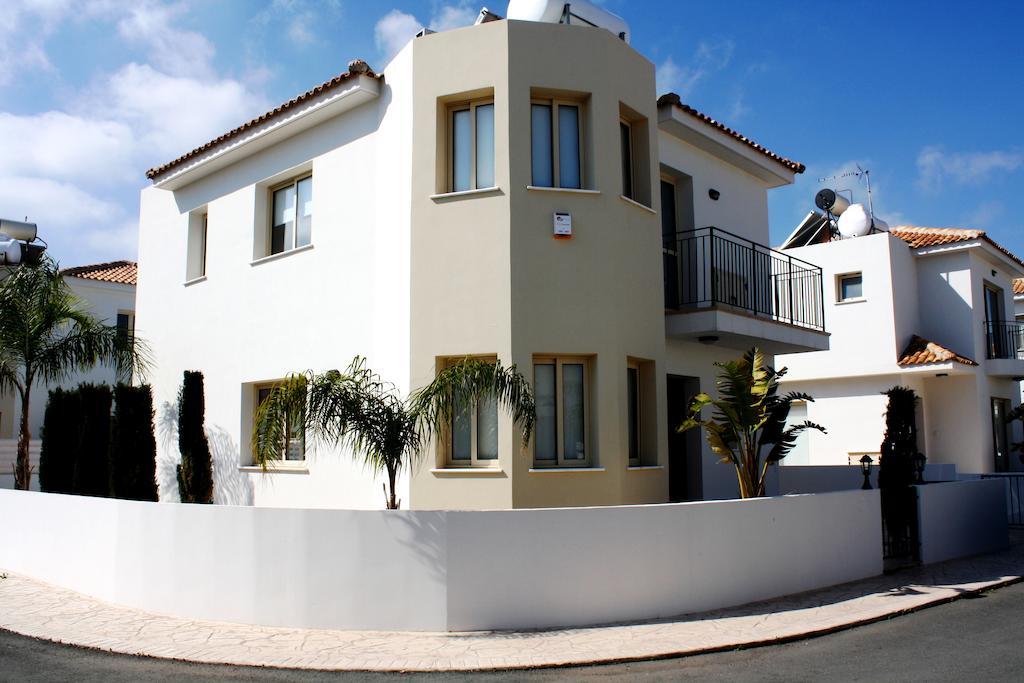 Palm Tree Villas Протарас Екстериор снимка